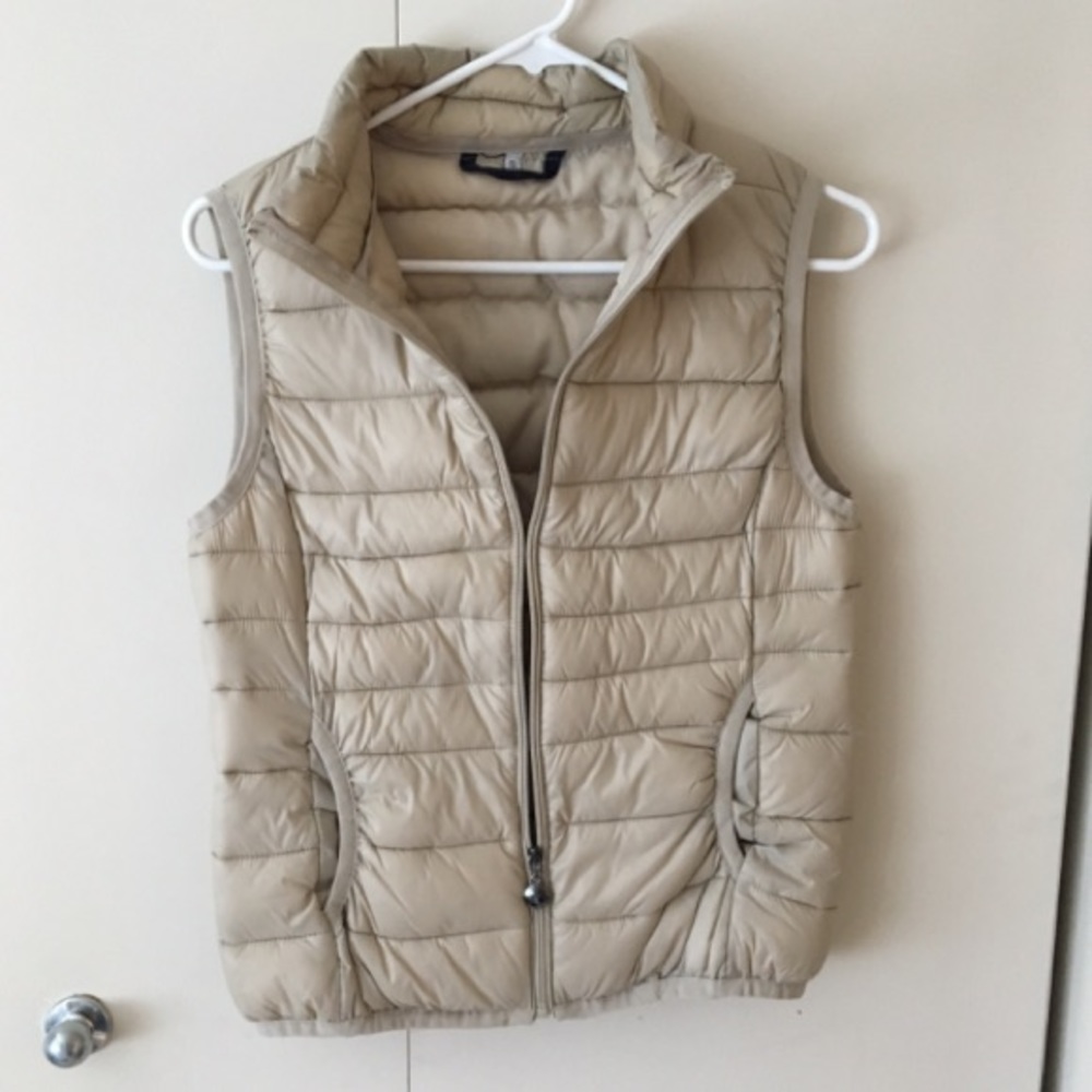 Light Spring Vest - image 2